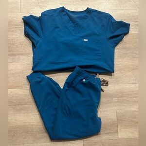 Limited Edition Figs Alps Blue Scrub Set